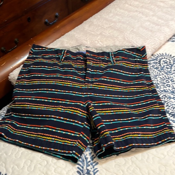 Lady’s multi color shorts size6 - Picture 1 of 6
